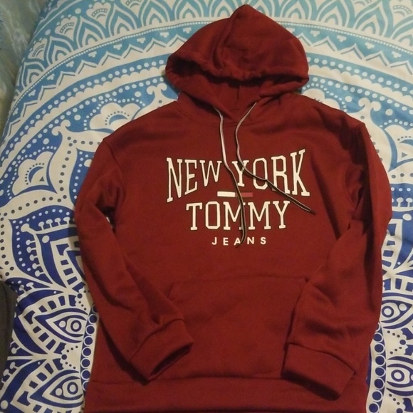 tommy jeans sweatshirt red